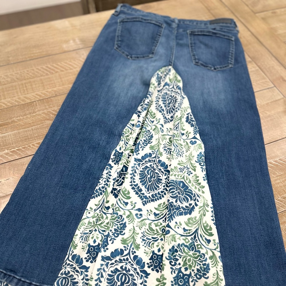 Blue Denim Jeans with Floral Insert